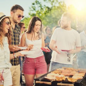 How To Arrange The Best Backyard Party